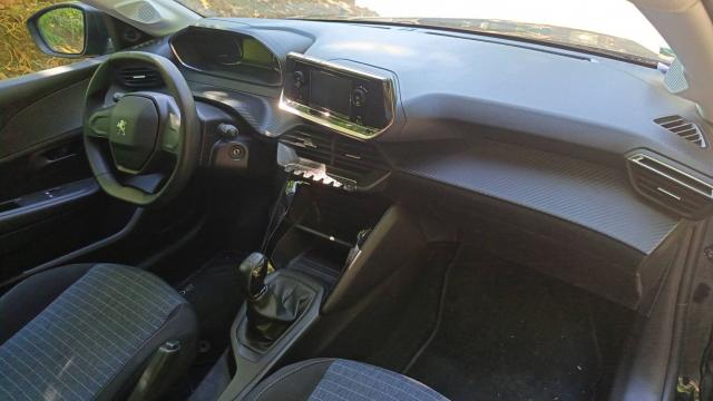 Peugeot 208 image 2
