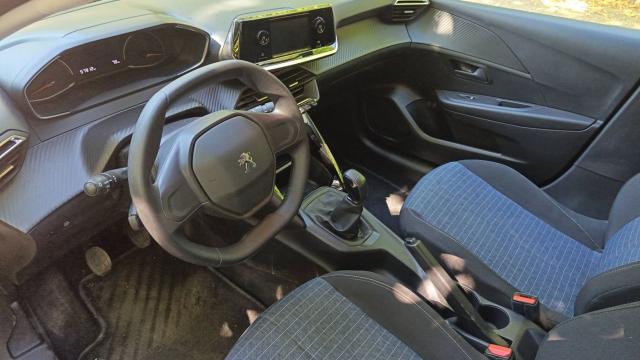 Peugeot 208 image 6
