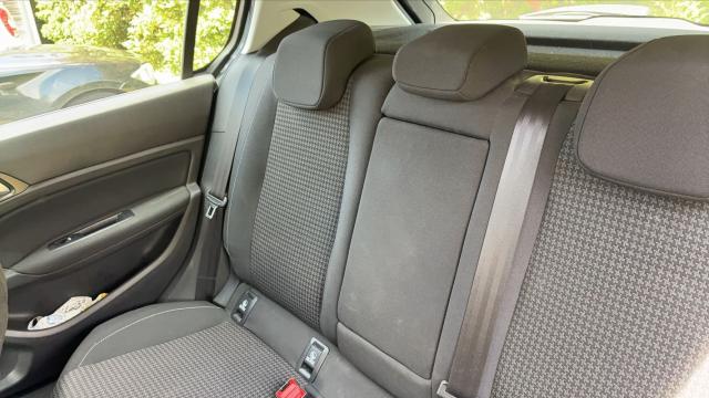 Peugeot 308 image 8