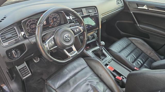 Volkswagen Golf image 9