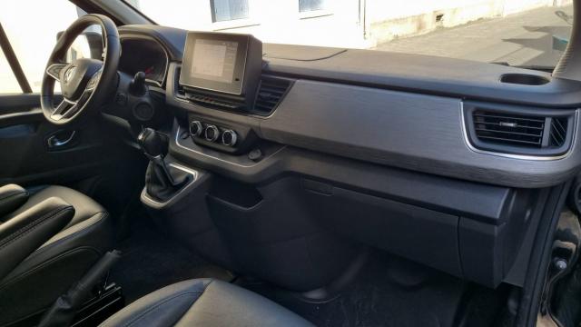 Renault Trafic image 8