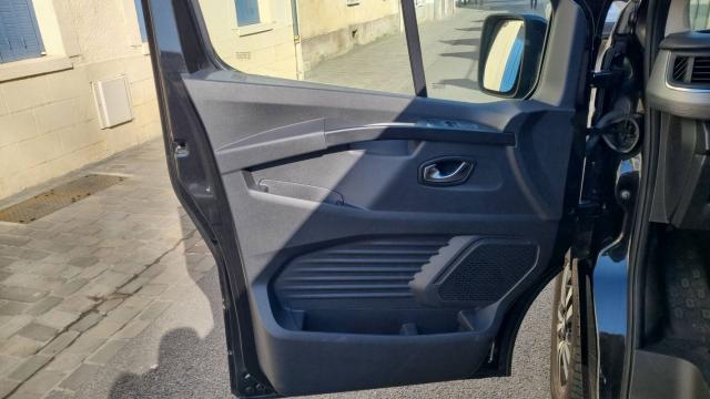 Renault Trafic image 4