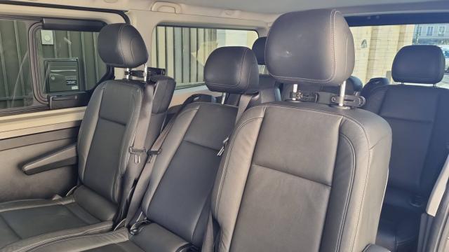 Renault Trafic image 2