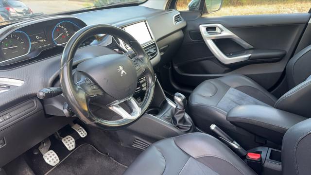 Peugeot 208 image 6