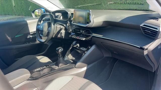 Peugeot 208 image 8