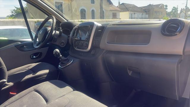 Renault Trafic image 5