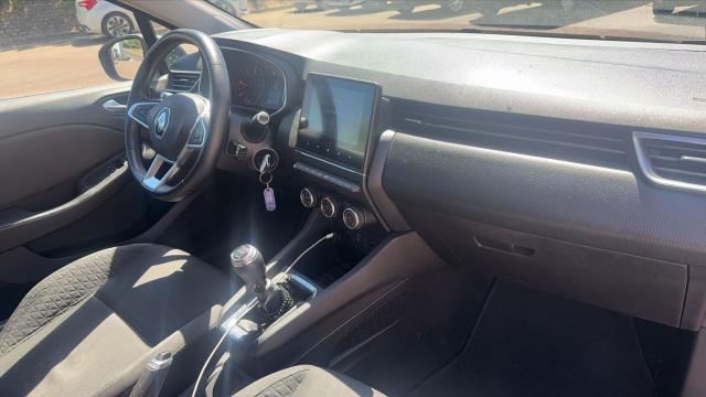 Renault Clio image 6