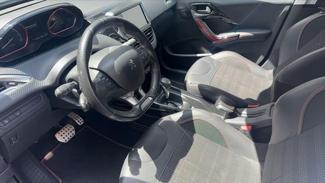 Peugeot 2008 image 4