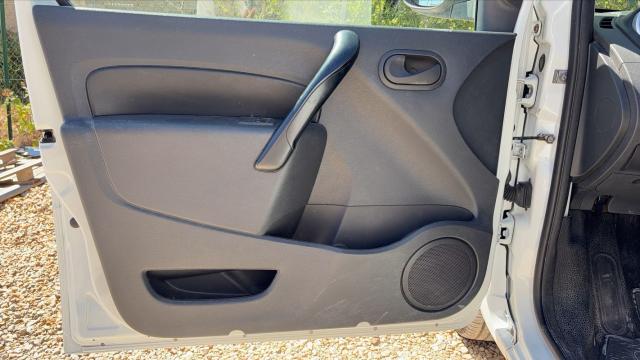 Renault Kangoo image 6