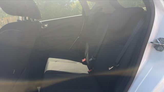 Ford Fiesta image 7