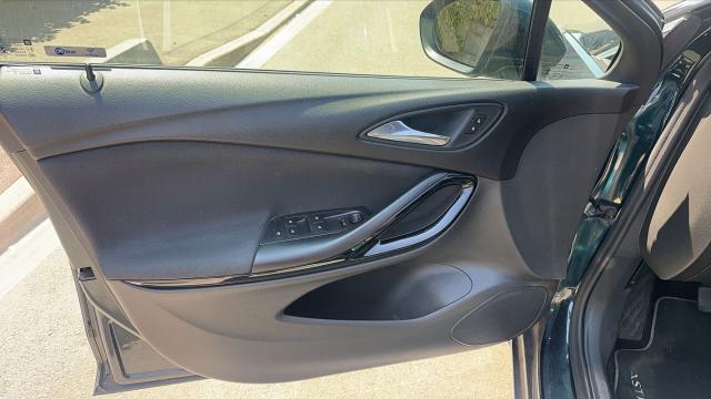 Opel Astra image 9