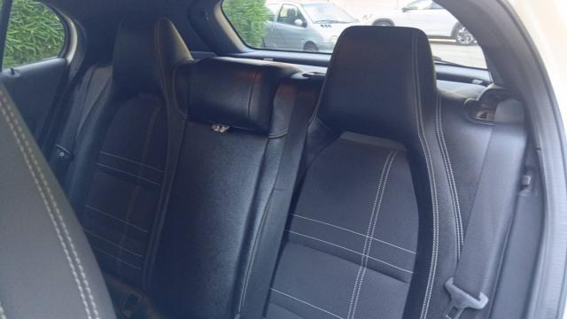 Mercedes Benz Classe Gla image 1