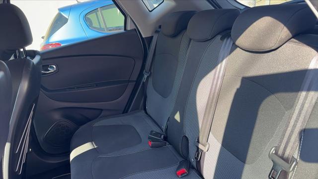 Renault Captur image 2