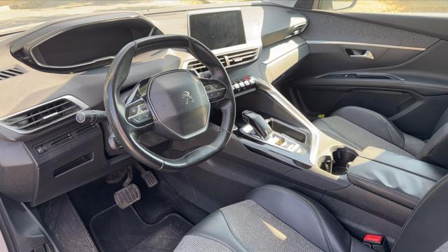 Peugeot 5008 image 3