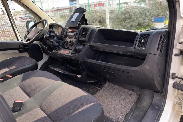 Peugeot Boxer image 4