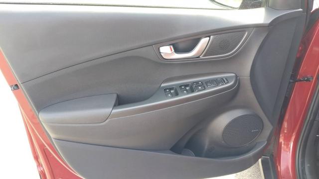 Hyundai Kona image 3
