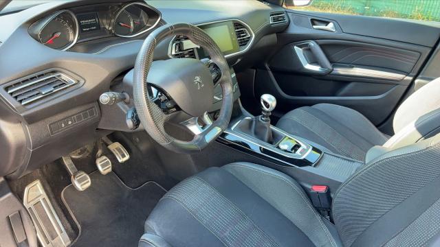Peugeot 308 image 8