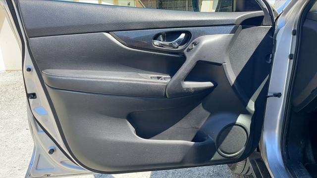 Nissan X-Trail image 2