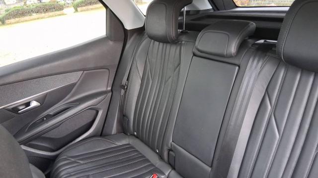 Peugeot 3008 image 9