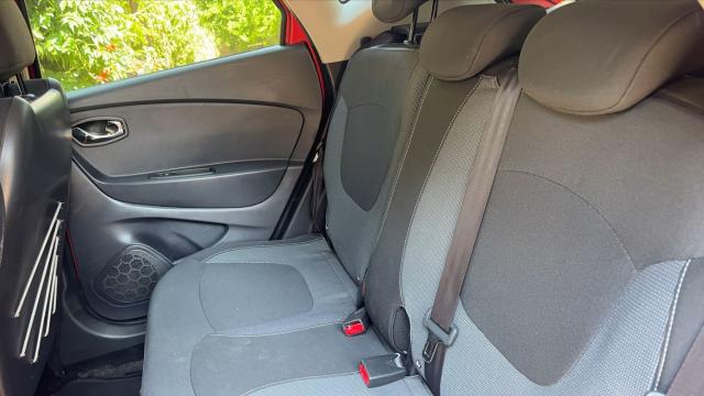 Renault Captur image 1