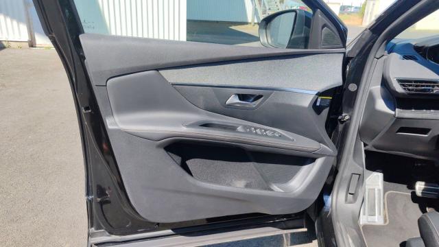 Peugeot 3008 image 8