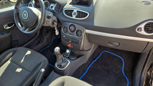 Renault Clio image 9