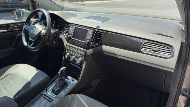 Volkswagen Golf Sportsvan image 8