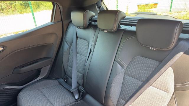Renault Clio image 1