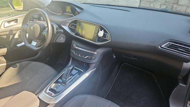 Peugeot 308 image 6
