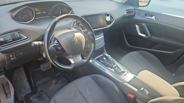 Peugeot 308 image 8