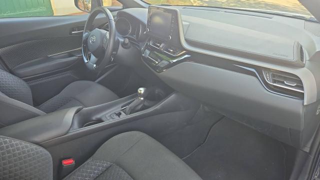 Toyota C-Hr image 3