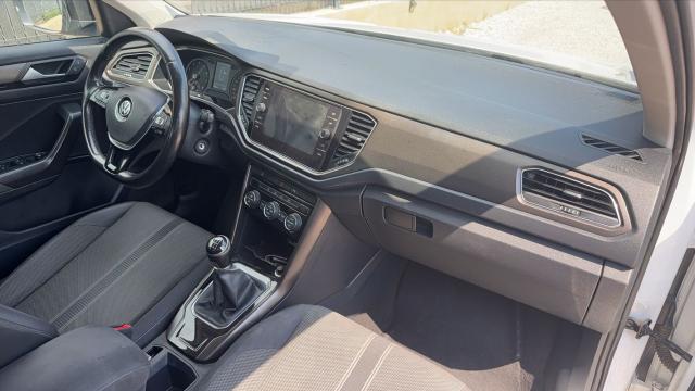 Volkswagen T-Roc image 4