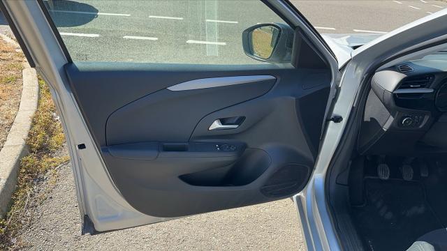 Opel Corsa image 8