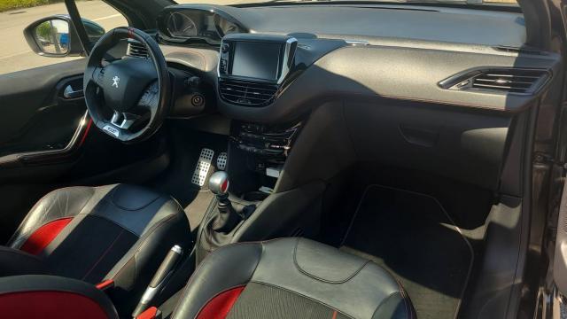 Peugeot 208 image 5