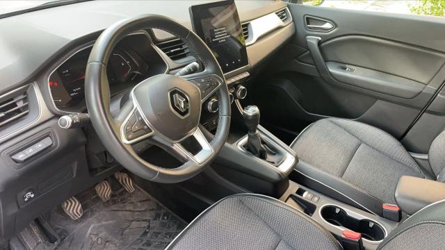 Renault Captur image 2
