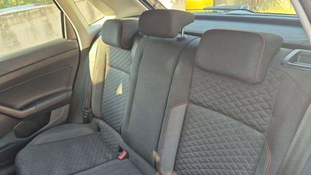 Volkswagen Polo image 9