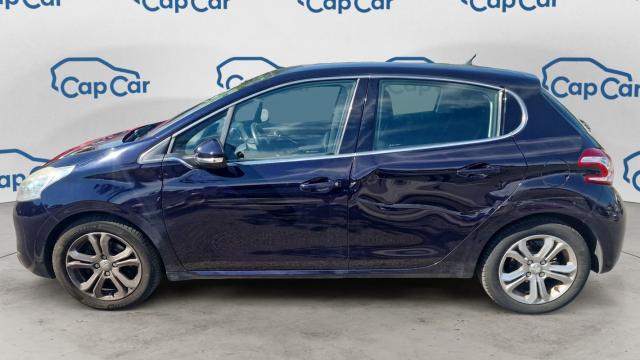 Peugeot 208 image 9