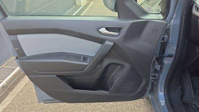 Renault Kangoo image 9