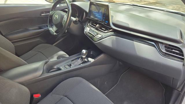 Toyota C-Hr image 4