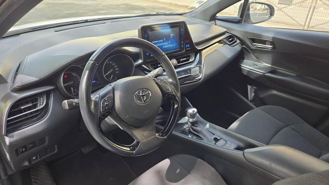 Toyota C-Hr image 7