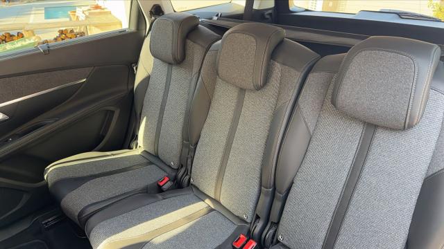 Peugeot 5008 image 4
