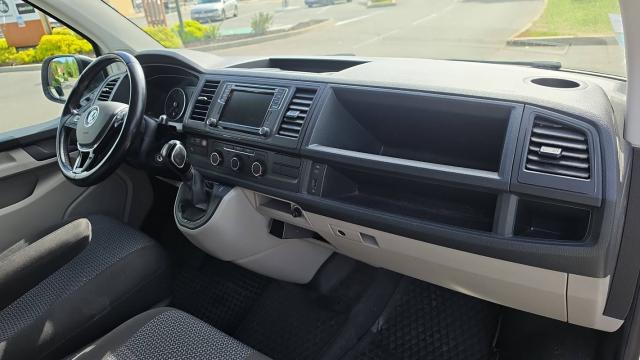 Volkswagen Transporter image 5