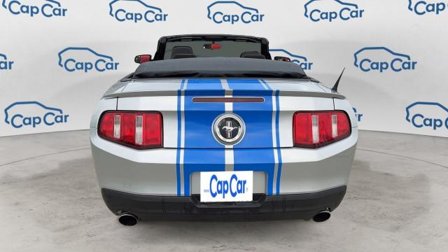 Ford Mustang image 6