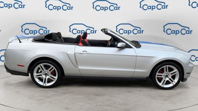 Ford Mustang image 8