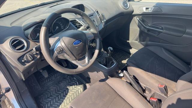 Ford Fiesta image 9