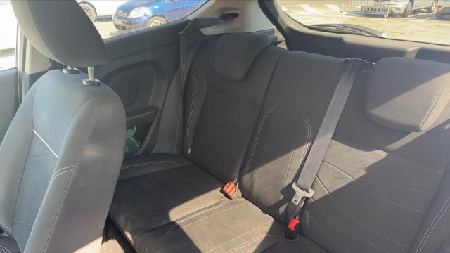 Ford Fiesta image 8