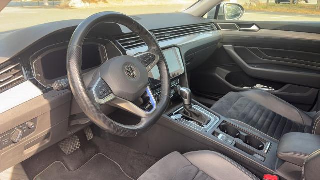 Volkswagen Passat image 7