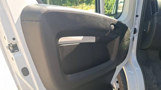 Peugeot Boxer image 2