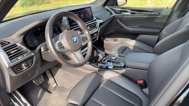 Bmw Ix3 image 9