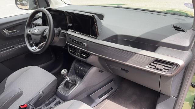 Ford Tourneo image 9